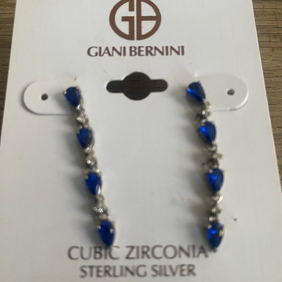 GIANI BERNINI
Simulated Blue Sapphire and Cubic Zirconia Linear Drop Earrings - Picture 4 of 5